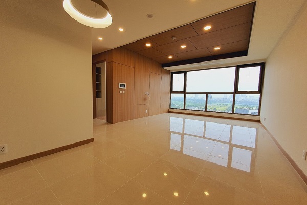 Lovely apartment for rent in 902 Starlake: 2BRs/91sqm, basic furniture (BEST PRICE)